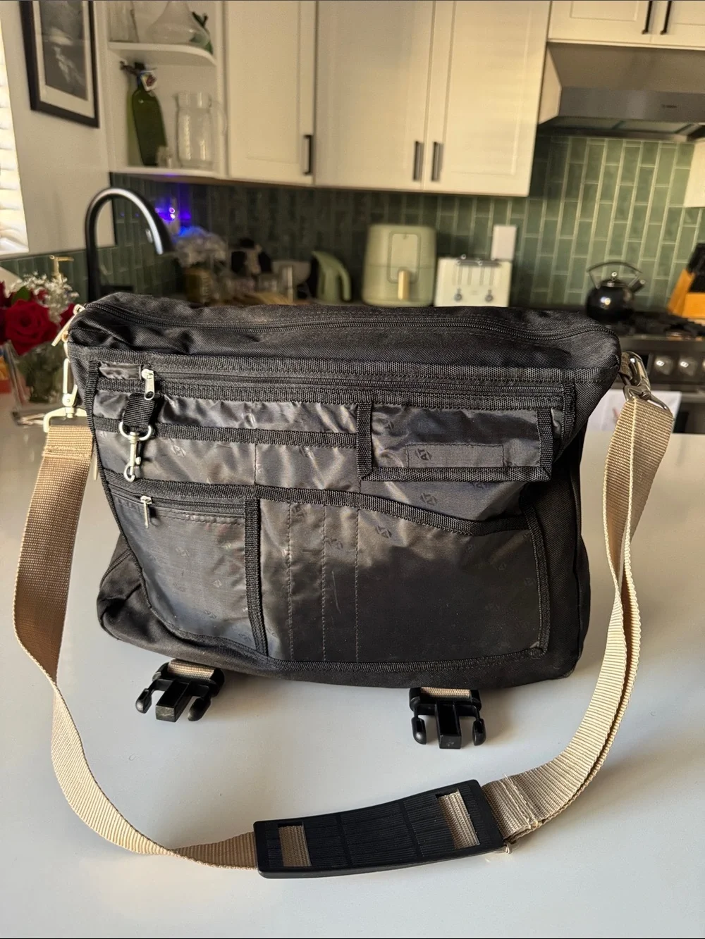 American Tourister Black and Tan Messenger Bag